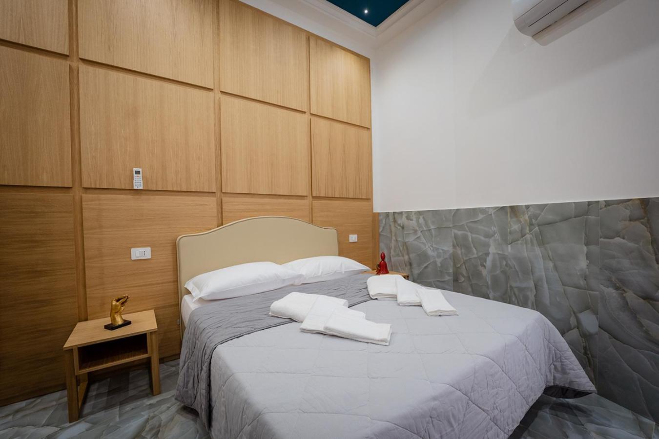 Greros H. Rooms Napoli Centro By Clapa Group Dislocated Hospitality Exterior foto