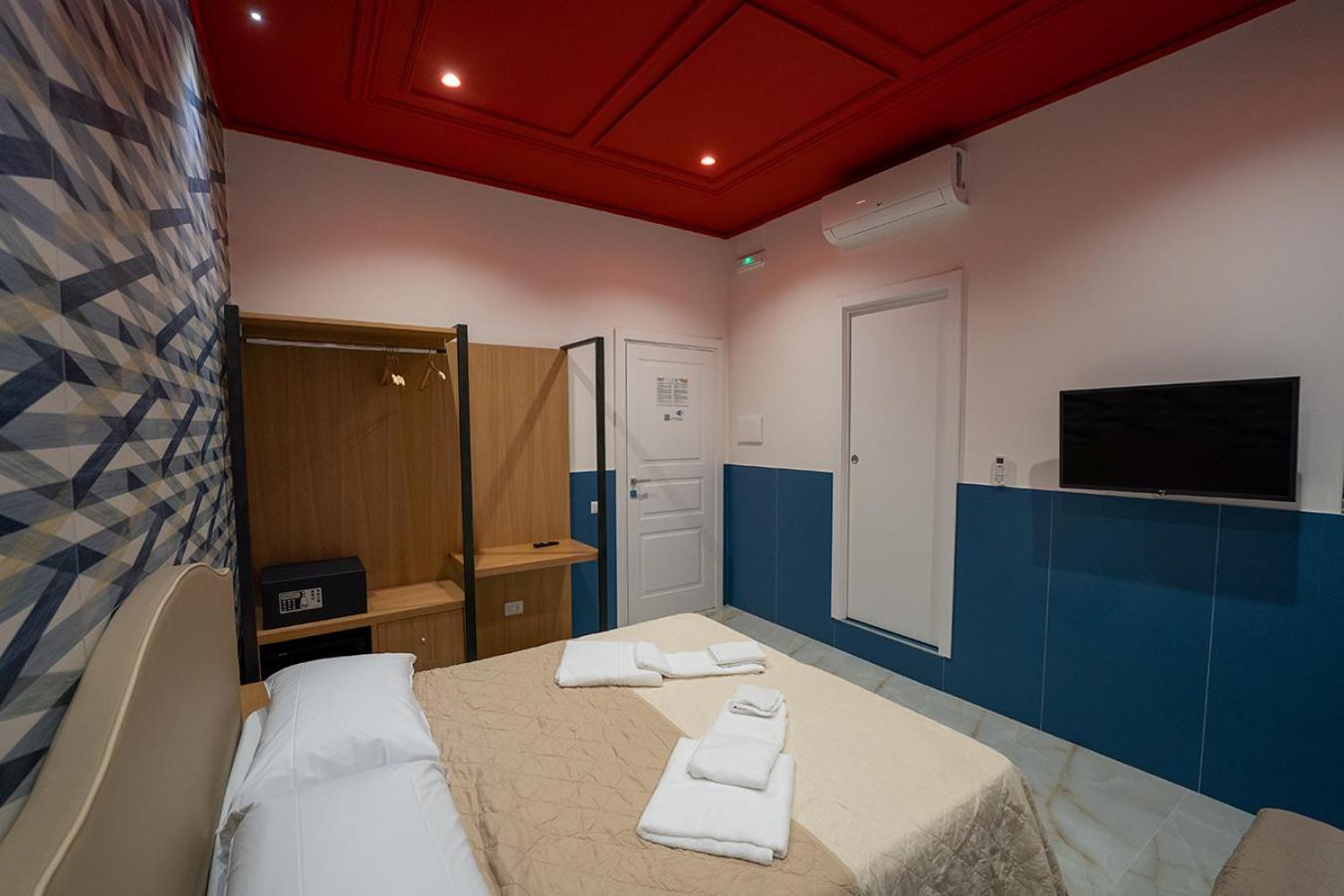 Greros H. Rooms Napoli Centro By Clapa Group Dislocated Hospitality Exterior foto